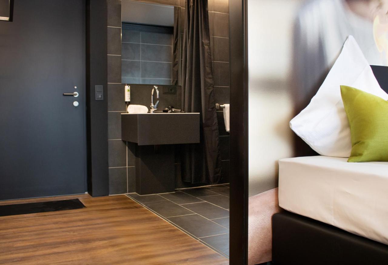 Rhe Hotel By Wmm Hotels ライナウ エクステリア 写真